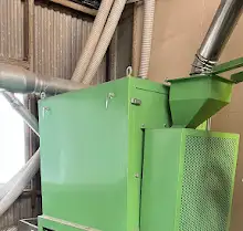 超微粉砕工程：研磨